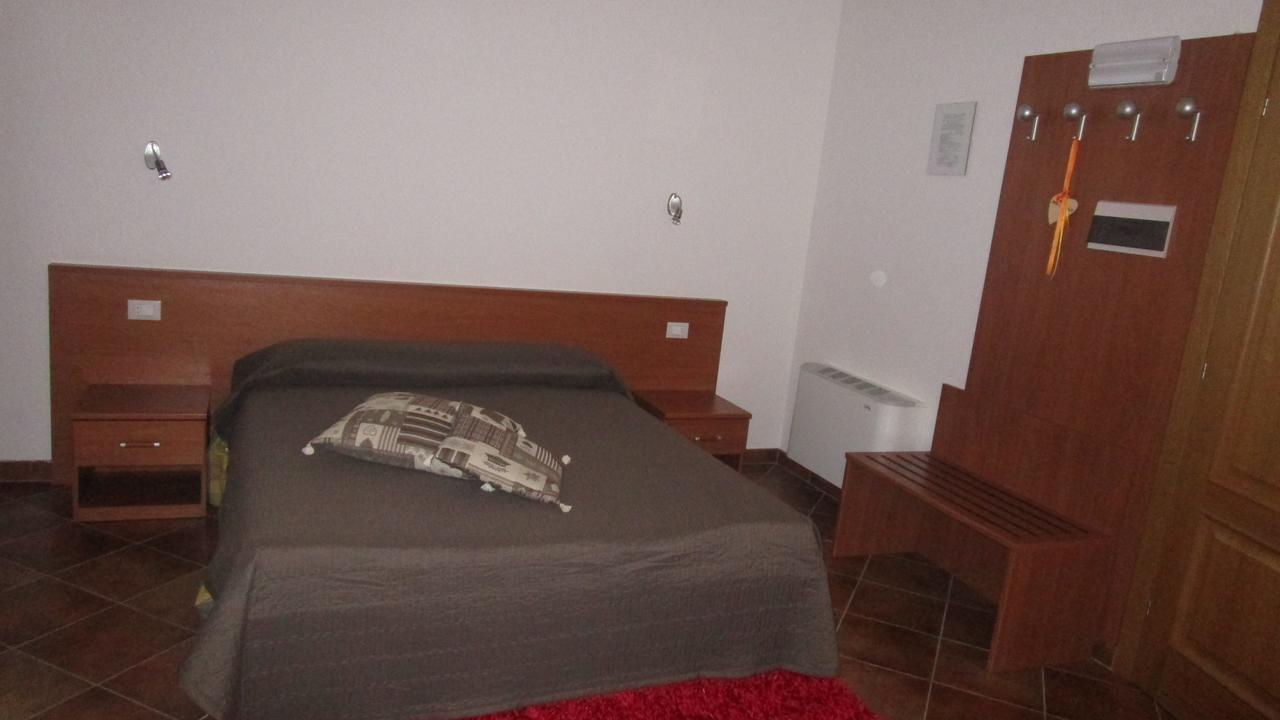 Hotel Al Castello Artegna Zimmer foto
